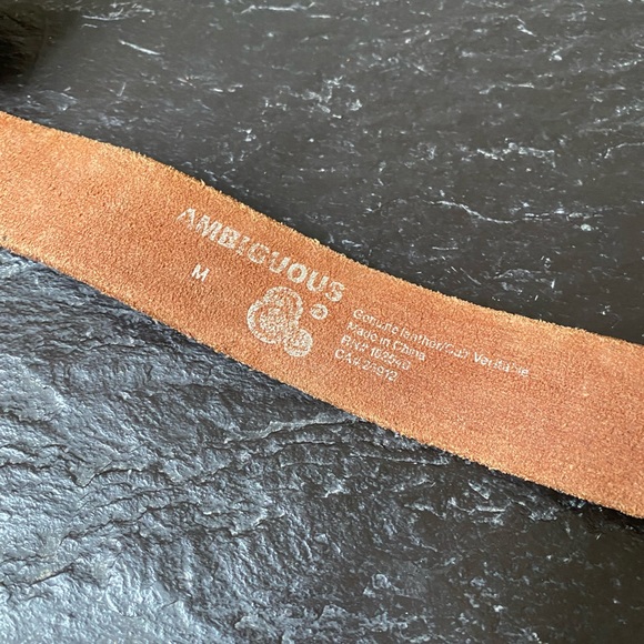 Ambiguous leather belt, size M - Picture 4 of 9